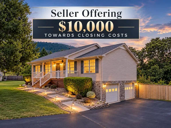 5822 Fieldview Dr, Roanoke, VA 24019