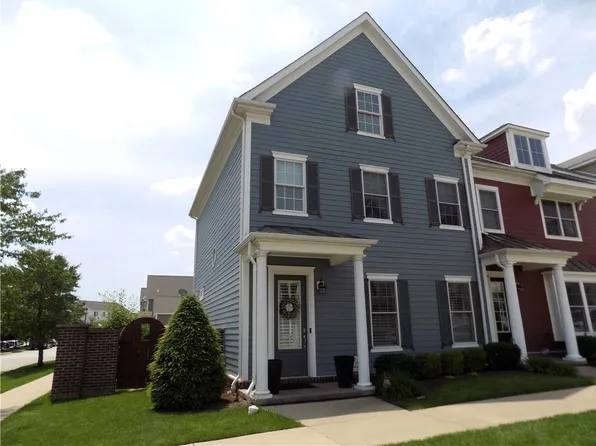 242 Riverfront St, Oakmont, PA 15139