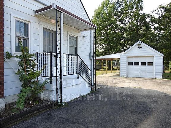 4th image of 12015 Donohue Ave