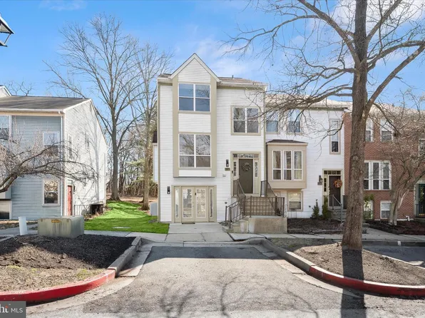 8106 Wooded Glen Ct, Ellicott City, MD 21043