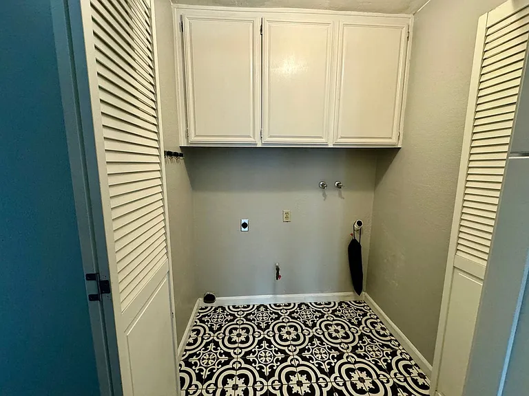 904 S Mountain Ave #B — Photo 10