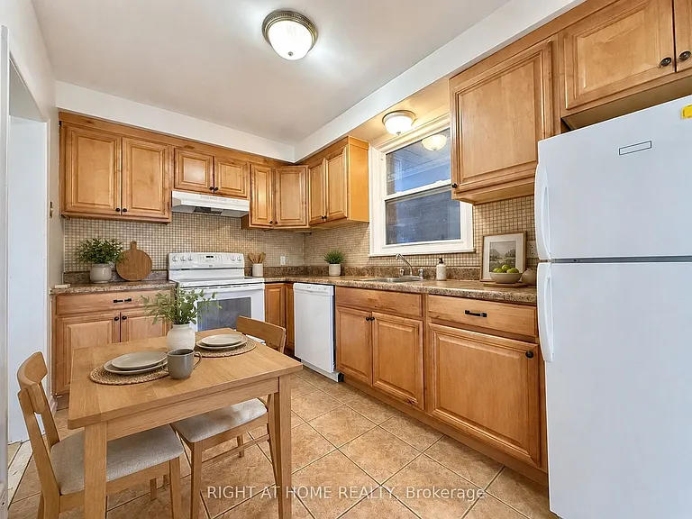 20 Belvidere Ave #3 — Photo 12