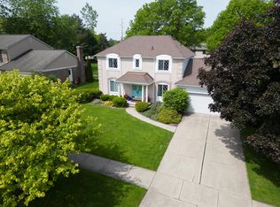 9639 N Canton Center Rd, Plymouth, MI 48170