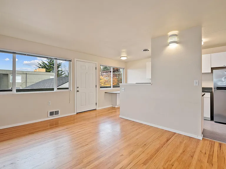 3411 14th Ave W #4 — Photo 8