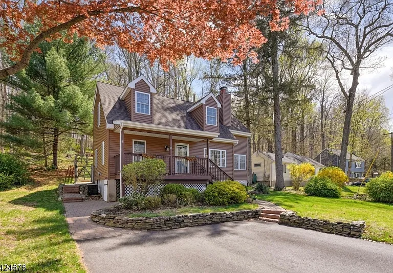 64 Hilltop Trl — Photo 1