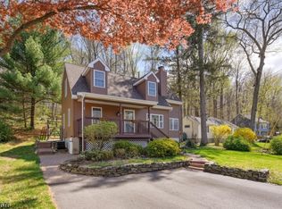 64 Hilltop Trl, Sparta, NJ 07871