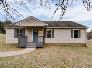 698 Suburban Rd, Lynchburg, VA 24501