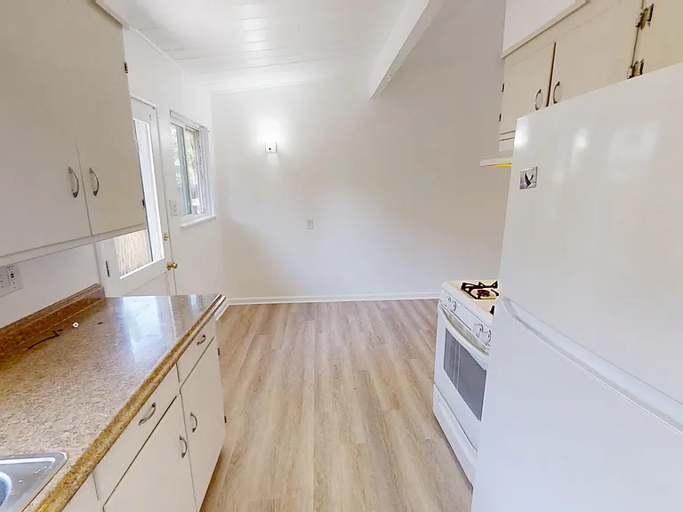 1580 North St — Photo 5