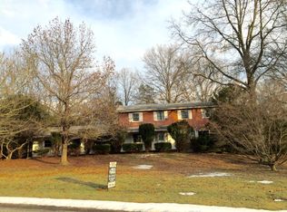 16 Foxfire Rd, Lewistown, PA 17044