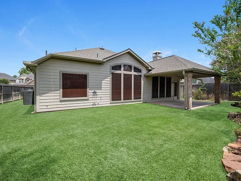 27723 Amy Willow Ln — Photo 24