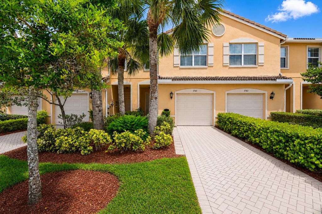 5765 Monterra Club Drive, Lake Worth, FL - View 2