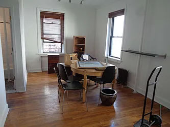 Rented by Zikos Realty Services