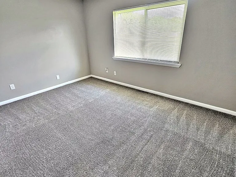 Avalon Cove Townhomes — Photo 60