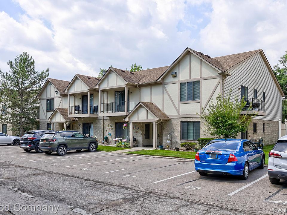 1st image of 38555 Wellington Dr