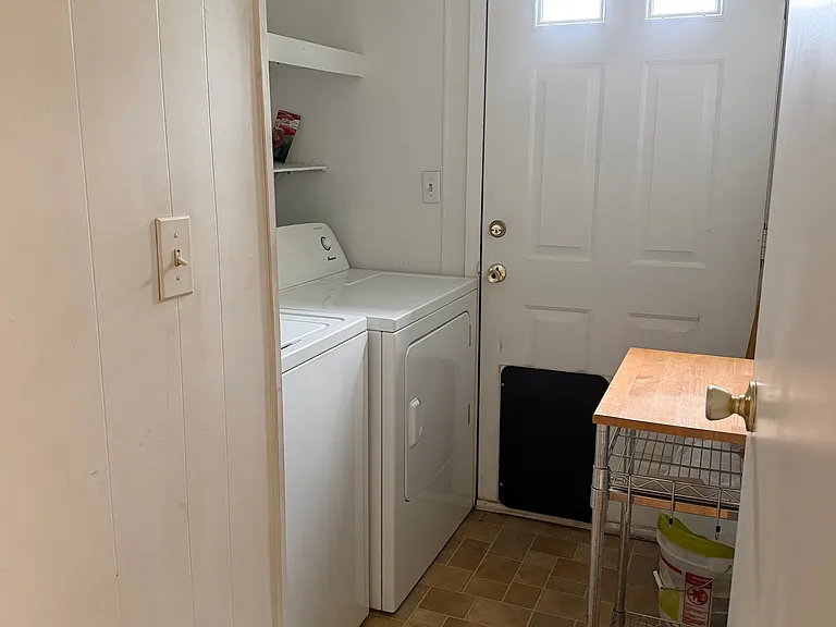 138 Hidden Springs Ln — Photo 4
