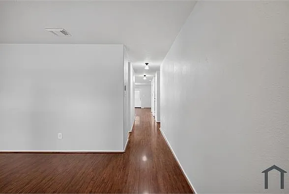 7718 American Holly Ct — Photo 4