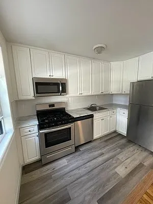 Rented by Voro Purple LLC | media 2