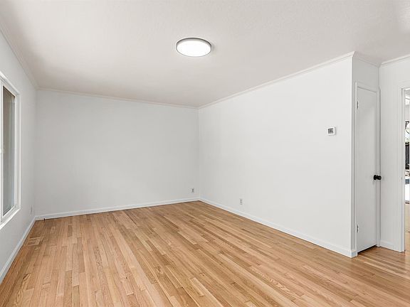 5th image of 341 Jewell Avenue