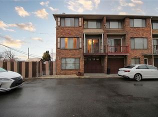 34 Ramsey Ln, Staten Island, NY 10314
