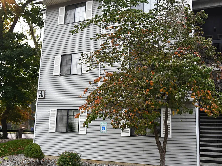Parc Grand Apartments — Photo 20
