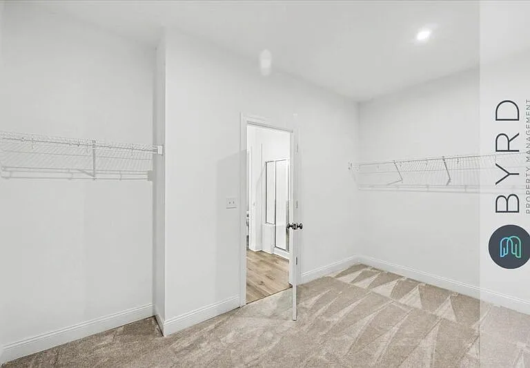9001 Sharpe Ct — Photo 19