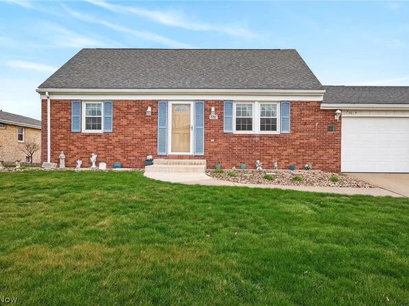 720 Springfield Rd APT D, Columbiana, OH 44408