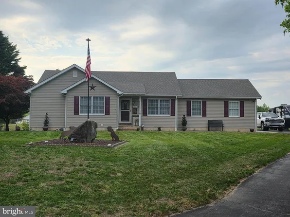 125 Crimson Dr, Dover, DE 19904
