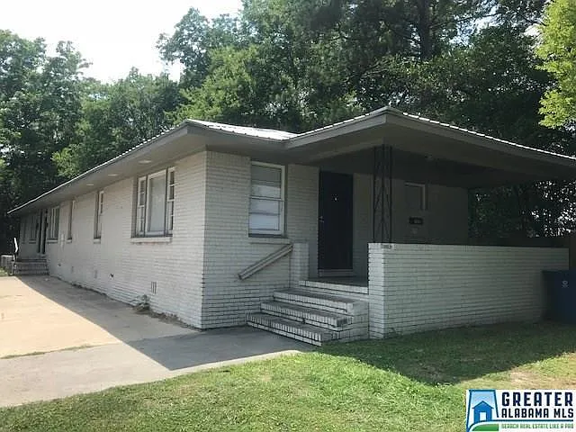 1121 Thomason Avenue - A — Photo 1