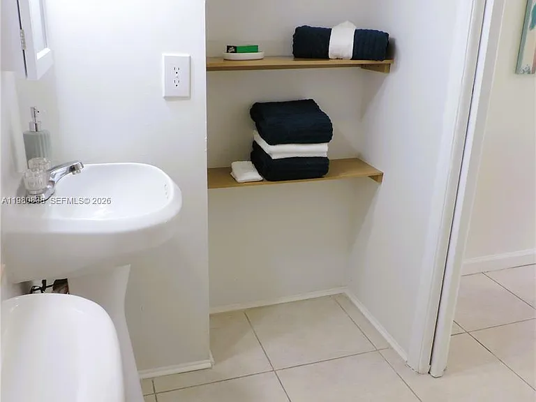 3134 SW 25th Ter — Photo 18