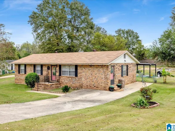 617 10th Ter, Pleasant Grove, AL 35127