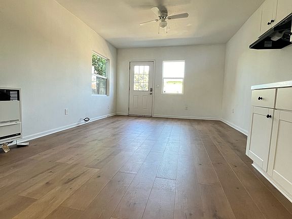 5th image of 5427 S Normandie Ave #5423