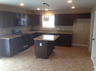 68 Brookshire Creek Dr, Wentzville, MO 63385