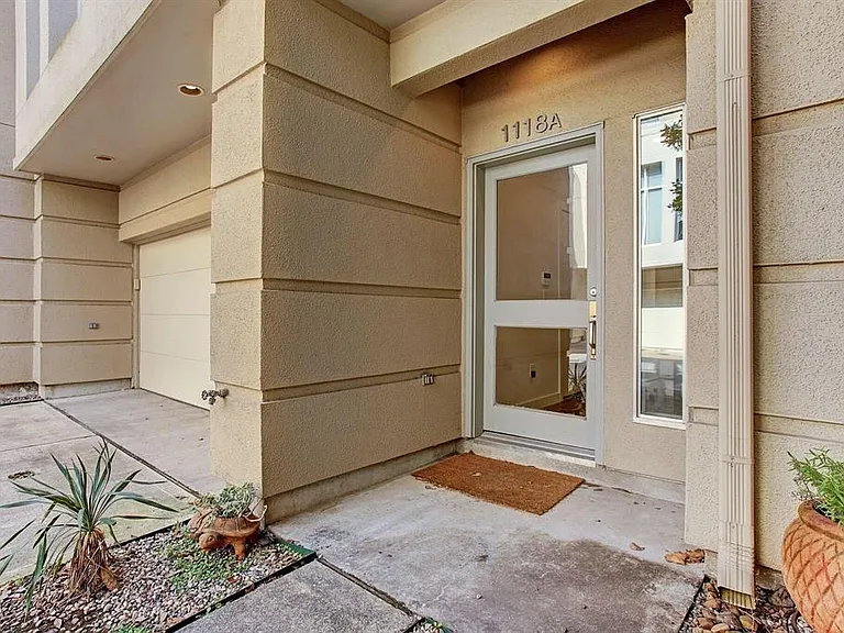 1118 Columbus St #A — Photo 19