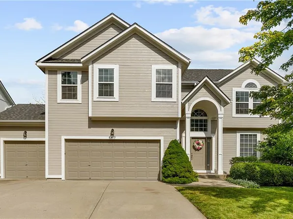 5817 Woodstock St, Shawnee, KS 66218