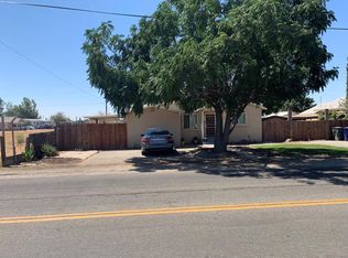 1121 W 6th St, Hanford, CA 93230