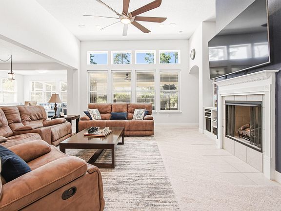 3rd image of 266 Sweet Tea Ln