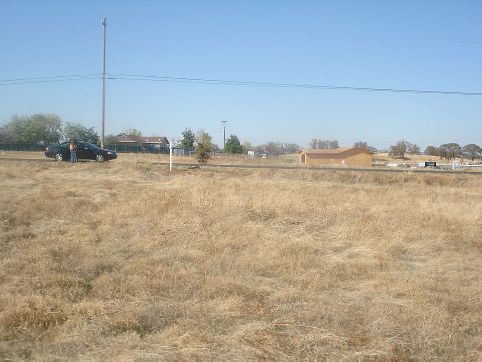 1st image of 4565 Coyote Dr