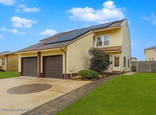 194 Annadale Rd, Staten Island, NY 10312