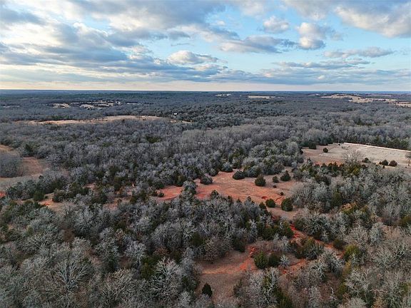 3rd image of 8 E 134th Rd