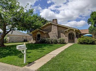 15302 Pleasant Valley Rd, Houston, TX 77062