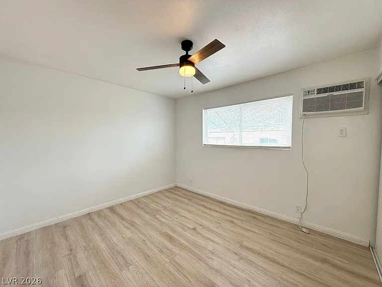 2105 Webster St #3 — Photo 13