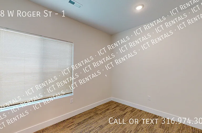 418 W Roger Ave #1 — Photo 21
