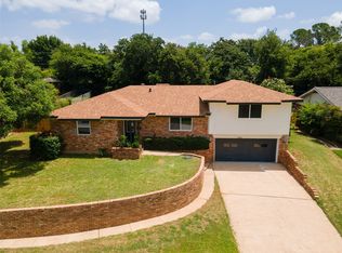 1228 Brookside Dr, Hurst, TX 76053