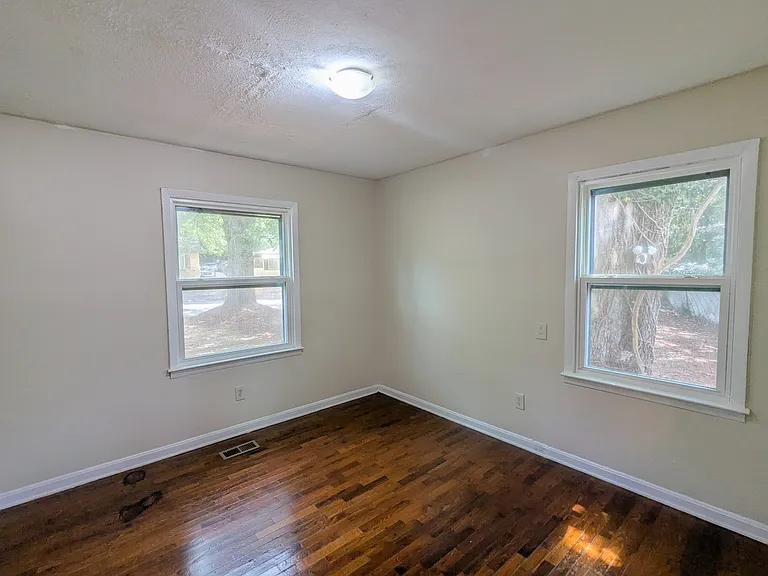 2820 Cardo Dr NW — Photo 17