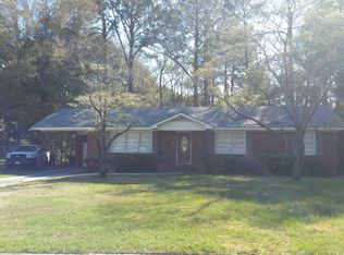 306 Paradise Dr, Savannah, GA 31406