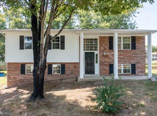 3719 30th St, Chesapeake Beach, MD 20732