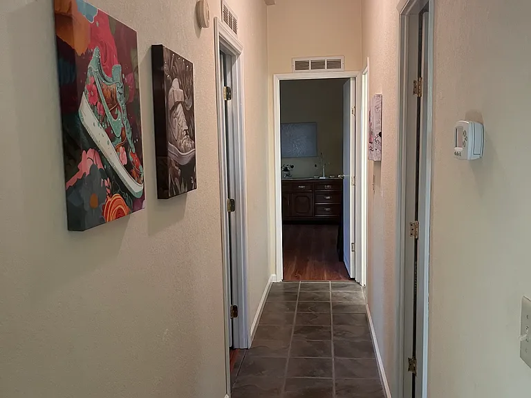 Elizabeth Dr — Photo 25