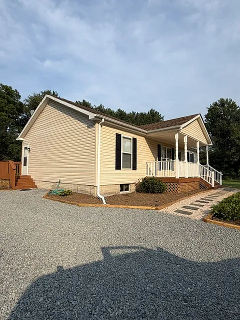 3 bed, 1100 sqft, $1,995 — Photo 4