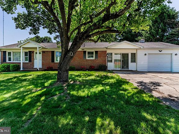 2nd image of 274 Cherry Lane Dr