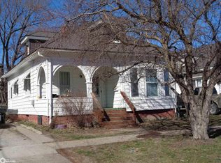 310 N 15th St, Centerville, IA 52544